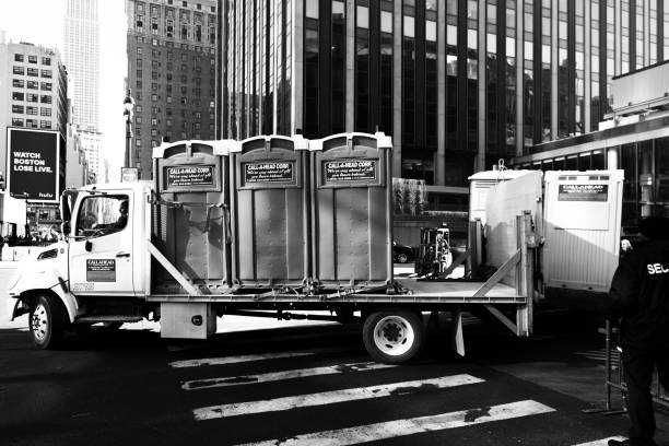 Best Portable restroom solutions  in Oakland, OR